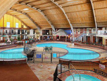 Howard Johnson By Wyndham Burlington Exterior photo